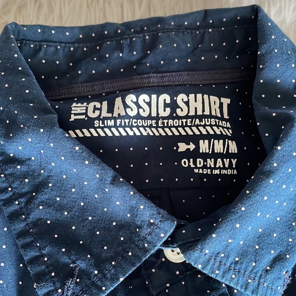 Old Navy Men’s Long Sleeve Shirt - Picture 6 of 6